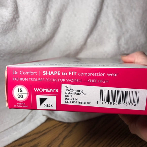 FINAL SALE- LEAVING CLOSET-NO FURTHER DISCOUNTS - Picture 5 of 7